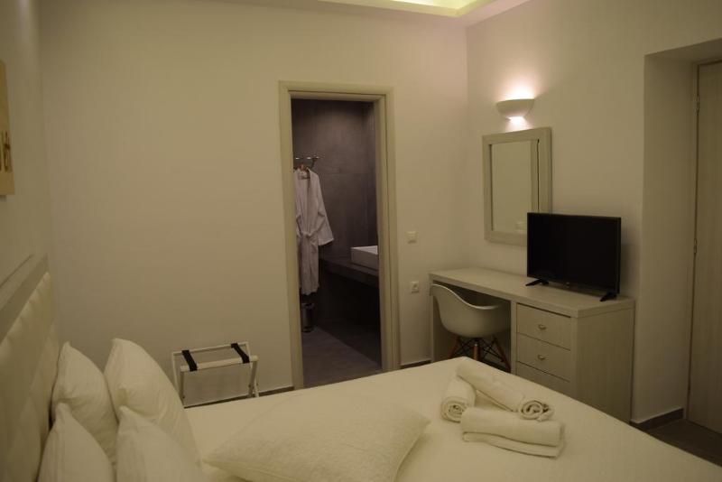 Hotel Giannoulaki 4*