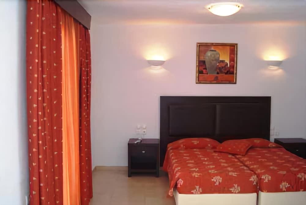 Giannoulaki Hotel